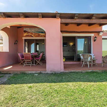 Affittasardegna -villa La Vela *