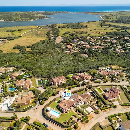 Апартаменты Affittasardegna -villa La Vela Punta de su Torrione